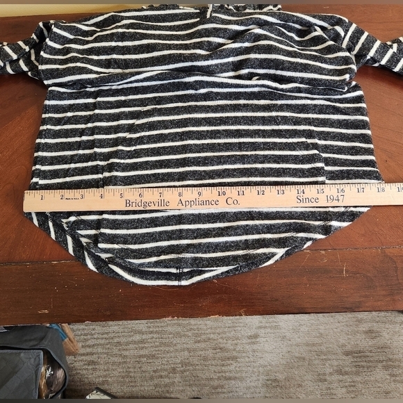 Market & Spruce Charcoal Striped Hoodie XSP - Picture 7 of 10